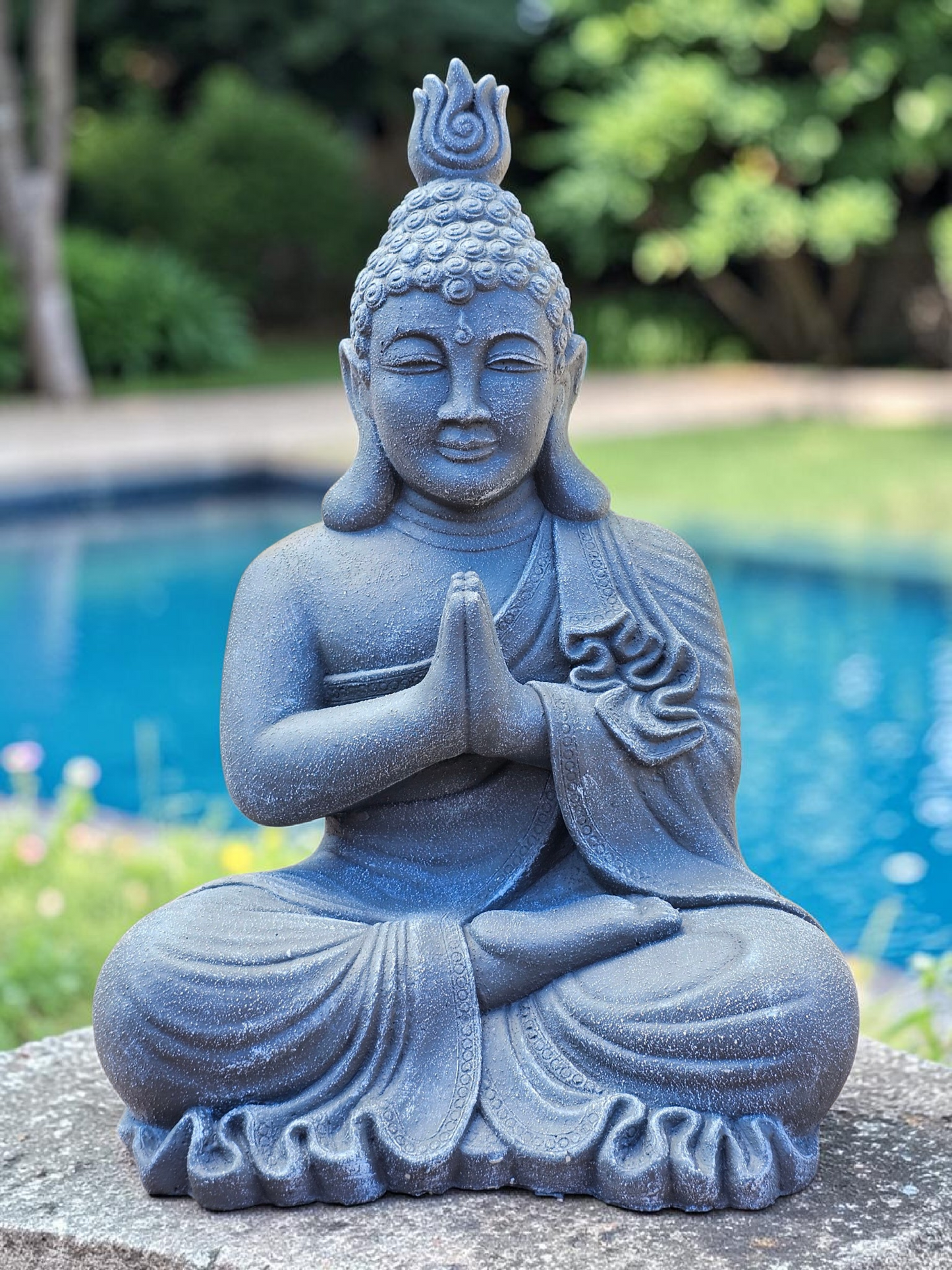 Concrete 42cm Praying Buddha