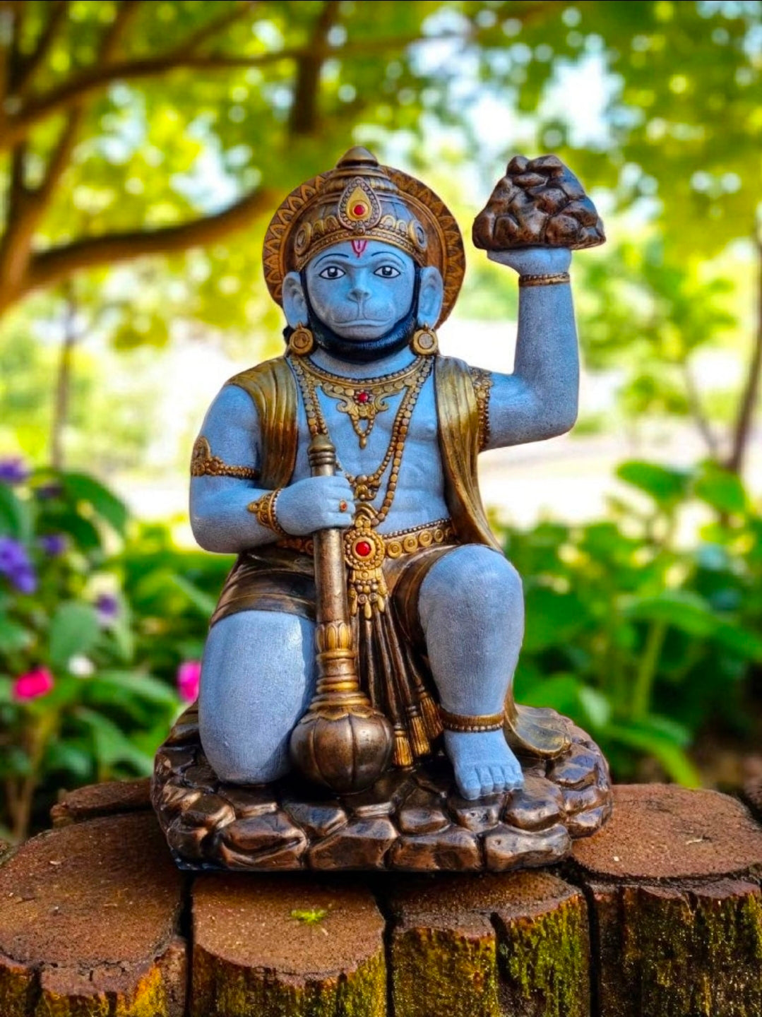 Concrete Hanuman Mountain 62cm - Greywhite