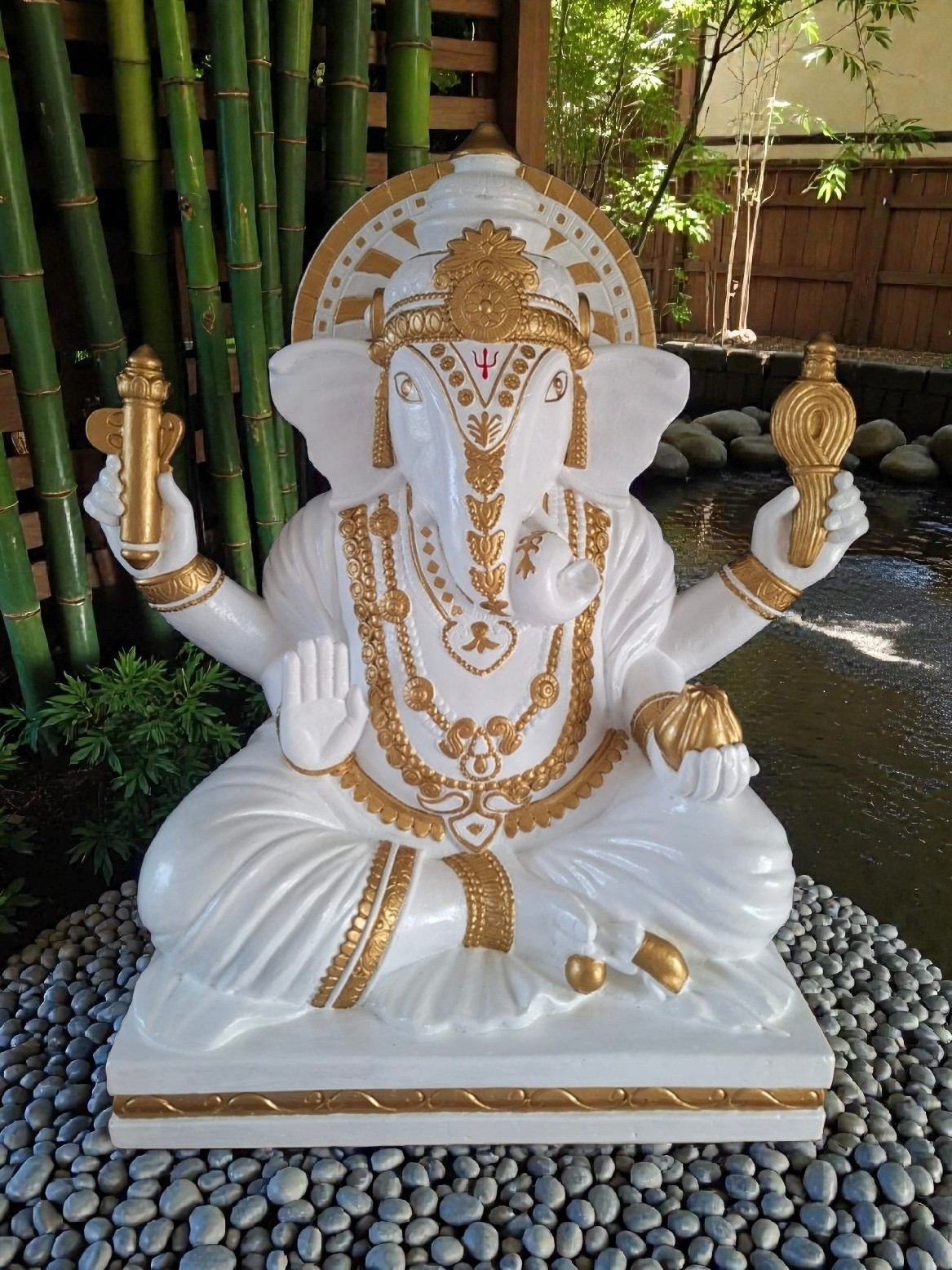 Concrete Ganesha Curl Trunk 62cm