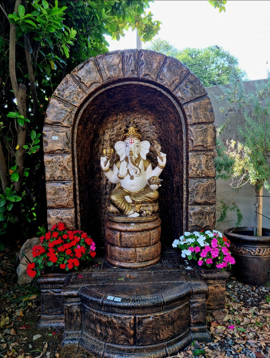 Arch and Base with a Resin 80cm Ganesha