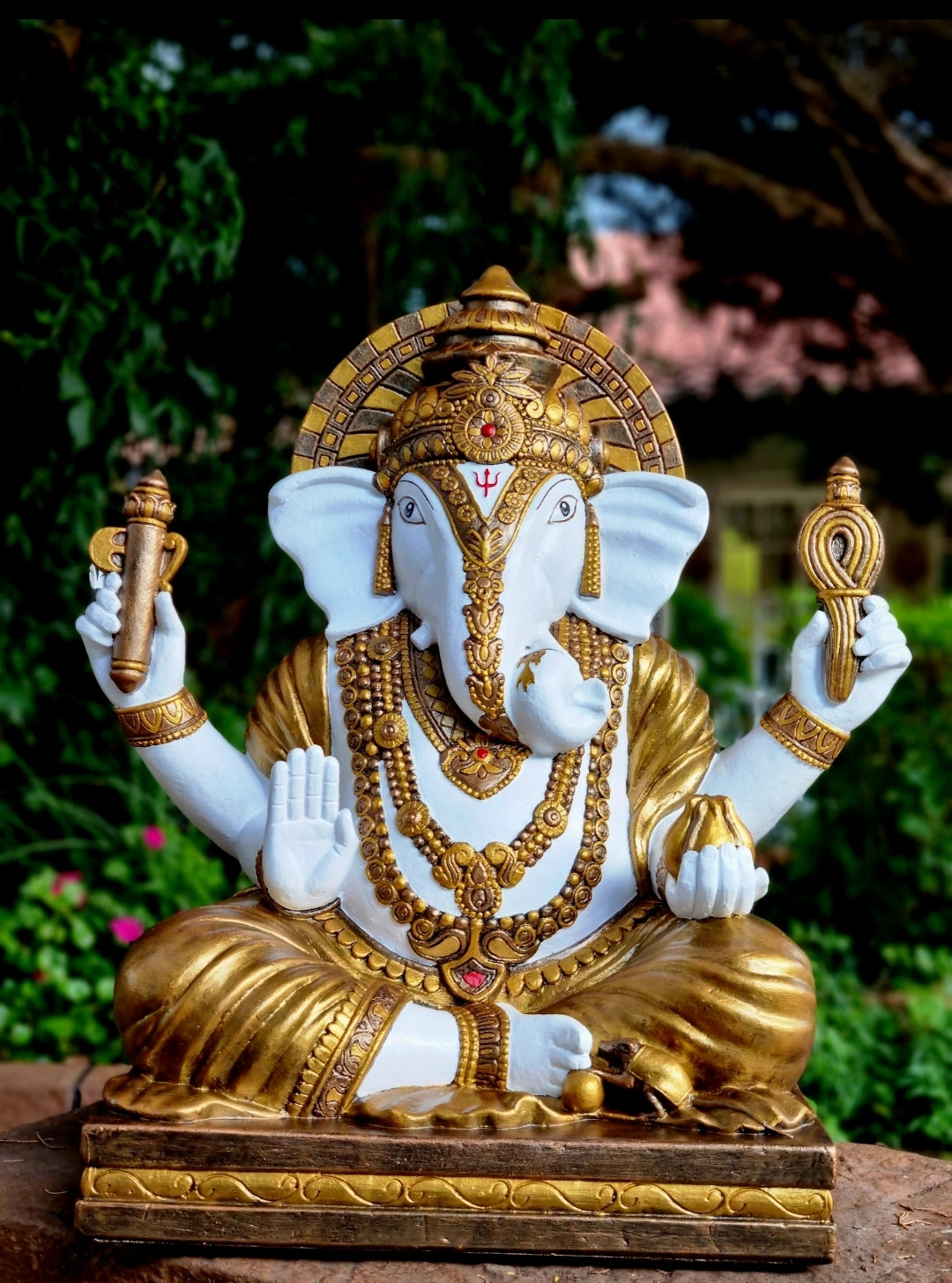 Resin Ganesha Curl Trunk 62cm