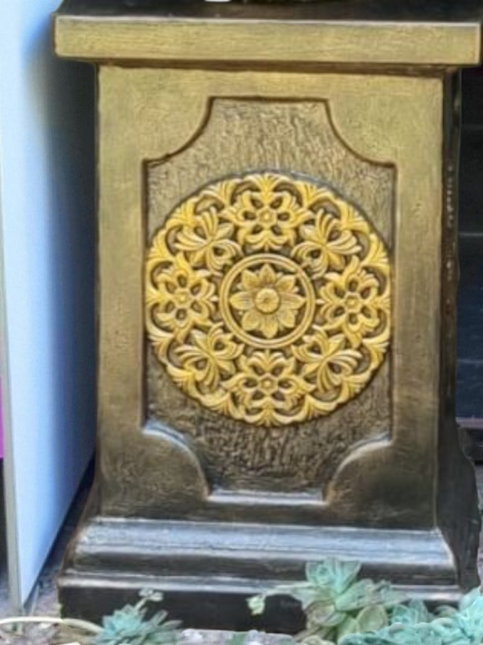 DDP Square Pedestals 70cm