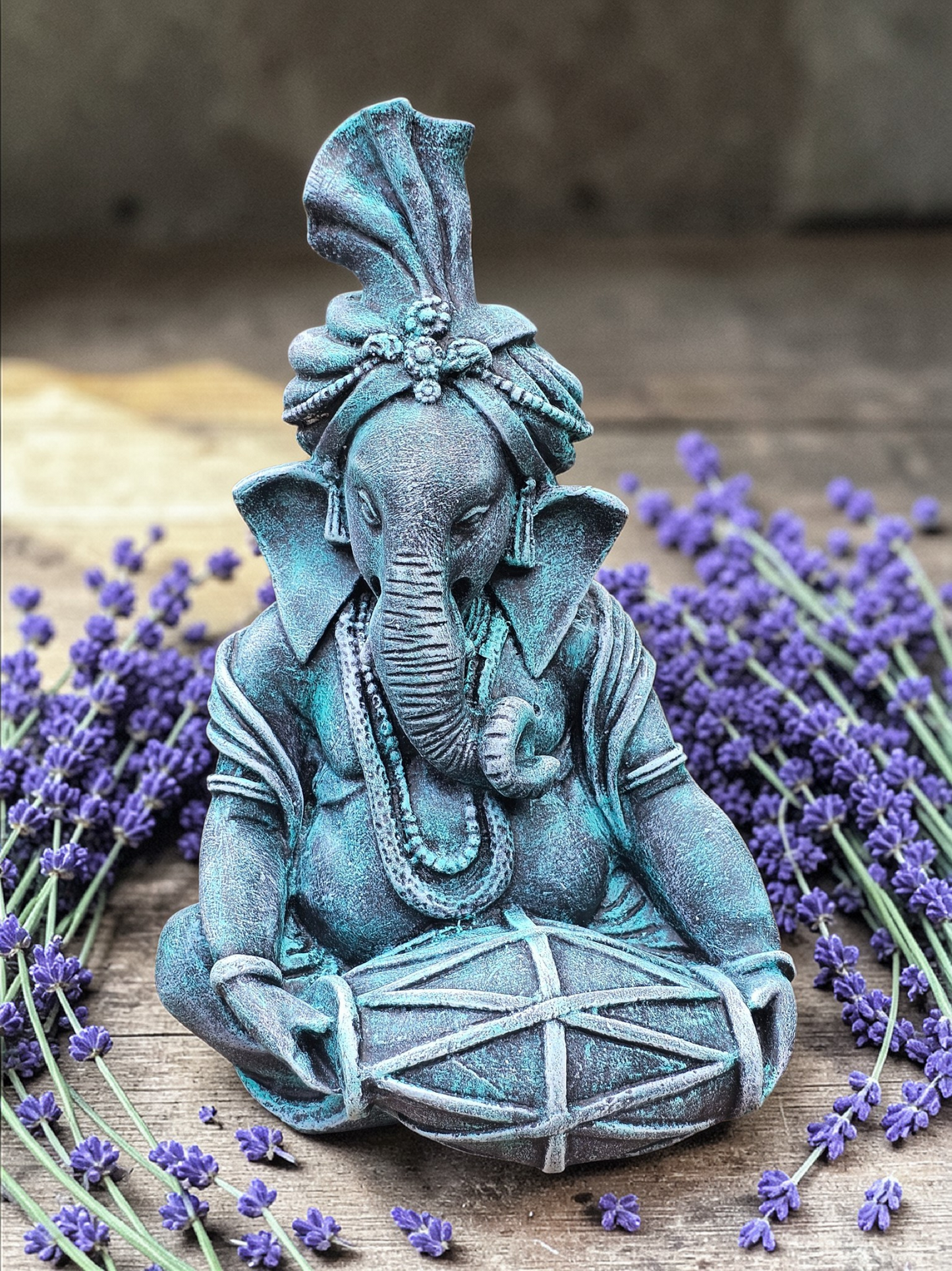 Musical Dholak Ganesha 35cm