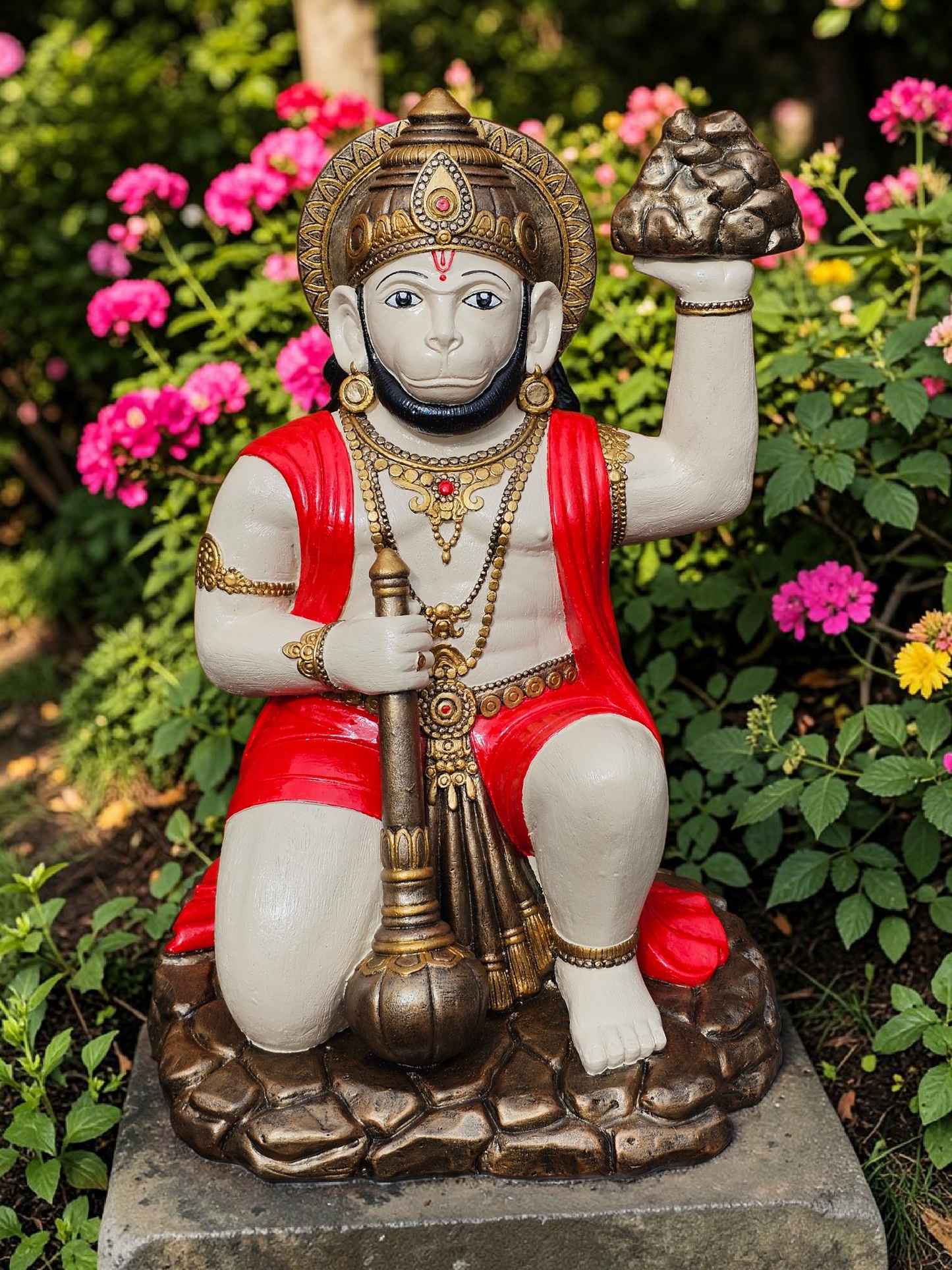 Concrete Hanuman Mountain 62cm