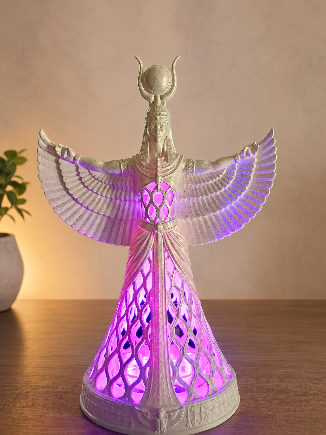 25cm Goddess Isis Voronoi Style With LED Light