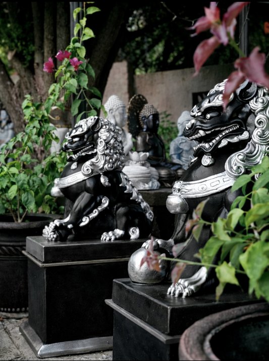 Concrete Foo Dogs 56cm + Pillars (Pair)